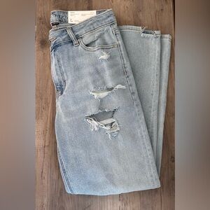 American Eagle Highest Rise Mom Jean